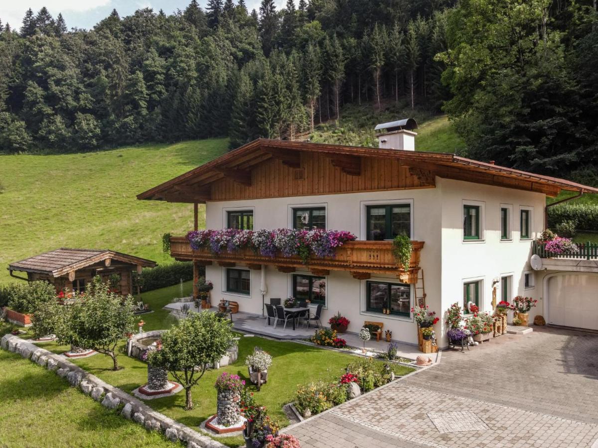 Haus Am Waldrand Appartement Hopfgarten im Brixental Buitenkant foto